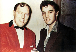 Two Kings for one crown : Bill Haley and Elvis Presley - circa 1956 - Photo � www.jordans-elvis-world.com