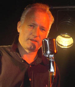 Michel Petit - President de RockaRocky.com - 27 Novembre 2004 - Photo �Betty 2004 - clic on to see the Dark Side Of RockaRocky.com...